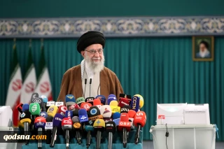 رهبر انقلاب پس از انداختن رای به صندوق:

هر چه رأی بیشتر باشد مجلس قوی‌تر است