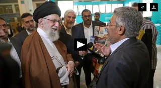 قائد الثورة الاسلامية: بلّغوا السيّد عبد الملك الحوثي سلامي كثيراً وكثيراً وكثيراً
