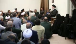 قائد الثورة الإسلامية: العدو يهدف إلى تدمير النظام الإسلامي باحتلال المنطقة  2