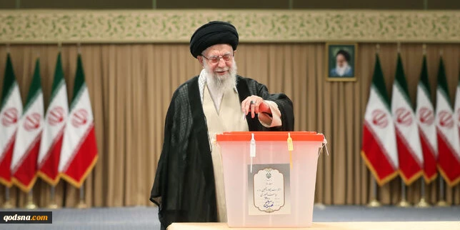 قائد الثورة الإسلامية: شعبنا العزيز يصوت ويختار الأفضل 2