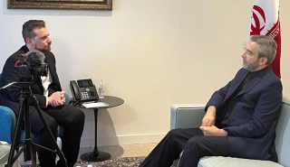 في مقابلة مع مجلة نيوزويك الأمريكية:

وزير الخارجية الإيرانية بالإنابة: إسرائيل تخسر امام المقاومة/ لن يعود الصهاينة إلى توازن ماقبل السابع من أكتوبر