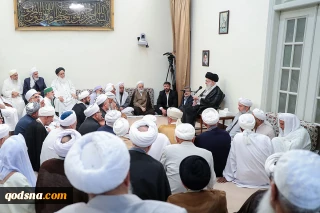 قائد الثورة الإسلامية: لا ينبغي أن تُنسى قضية الأمة الإسلامية