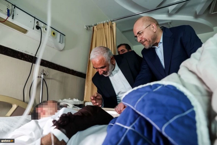 رئيس البرلمان الإيراني يزور جرحى جرائم الكيان الصهيوني الأخيرة 6