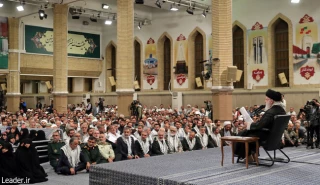 رهبر انقلاب در دیدار پیشکسوتان و فعالان دفاع مقدس و مقاومت: 

جبهه مقاومت تا امروز پیروز بوده و به توفیق الهی پیروزی نهایی نیز از آنِ این جبهه خواهد بود/ حوادث امروز لبنان و فلسطین مثل دفاع مقدس ما، جهاد فی سبیل‌الله است