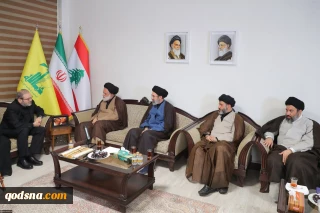 به منظور ابلاغ پیام رهبر انقلاب؛ حضور فرزندان حضرت آیت‌الله خامنه‌ای در دفتر حزب‌الله لبنان در تهران