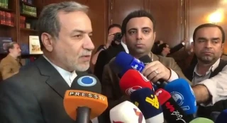 عراقچی وزیر خارجه ایران در سفر به دوحه:

برای هر سناریویی از سوی رژیم صهیونیستی آماده‌ایم/مقاومت قادر به پاسخ به رژیم صهیونیستی است