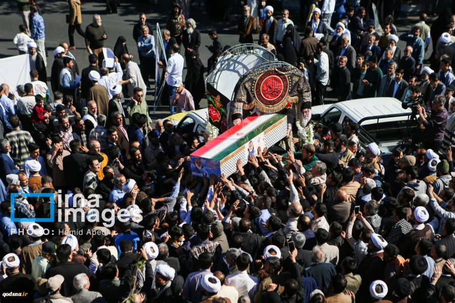 تشييع جثمان طبيب إيراني مقيم في بيروت 12