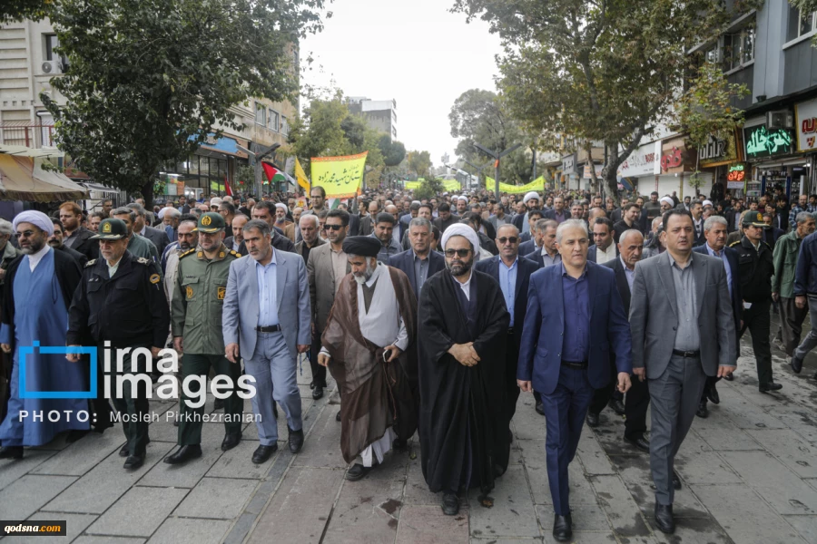 مسيرات يوم مقارعة الاستكبار العالمي في إيران 3