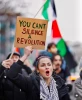 تصاویری از تظاهرات فعالان حامی فلسطین در اسلو پایتخت نروژ به احترام خبرنگاران فلسطینی که در حین پوشش خبری نسل کشی در نوار غزه به دست نظامیان رژیم صهیونیستی به شهادت رسیدند 3