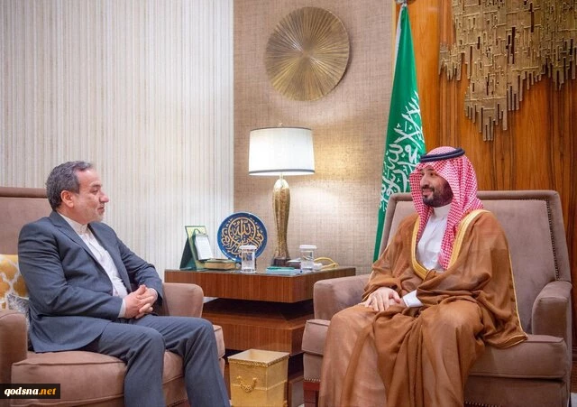 بلومبرگ: 

عربستان به‌دنبال تقویت همزمان روابط با ایران و آمریکاست 2