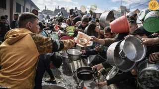 رئیس یک مرکز حقوق بشری فلسطینی:

استفاده رژیم صهیونیستی از سلاح گرسنگی علیه غزه جنایت جنگی است