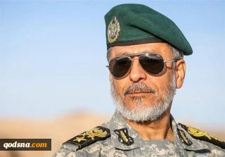 دریادار سیاری: الحاق پهپادهای راهبردی و ناو جدید به ارتش/ رزمایش بزرگ ذوالفقار اواخر بهمن برگزار می شود