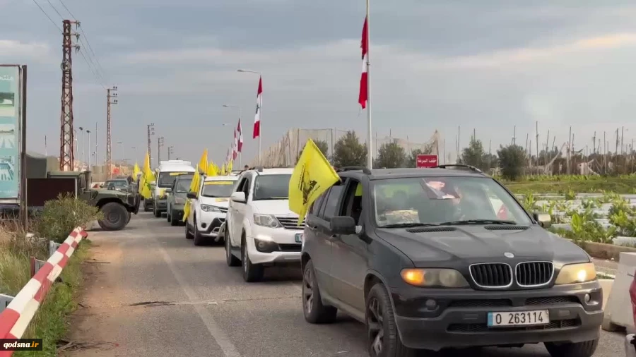 رافعين رايات حزب الله.. الجنوبيون يتحدون قوات الاحتلال ويدخلون إلى بلداهم عند الحدود مع فلسطين 2