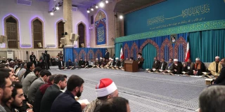 قائد الثورة الإسلامية: لم يكن أحد يتصور بأن منطقة صغيرة كغزة قادرة على الانتصار ومواجهة قوة عسكرية كبيرة كأمريكا