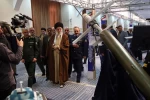 تصاویری از بازدید یک ساعته رهبر انقلاب از نمایشگاه آخرین دستاوردهای دانشمندان صنعت دفاعی کشور 2