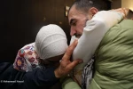 تصاویری از آزادی اسرای فلسطینی و دیدار آن‌ها با خانواده هایشان در کرانه باختری  4
