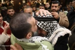 تصاویری از آزادی اسرای فلسطینی و دیدار آن‌ها با خانواده هایشان در کرانه باختری  3
