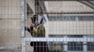 بينهن طفلة:(21) أسيرة يتعرضن لجرائم منظمة في سجون الاحتلال