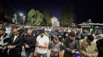 تصاویری از حضور گسترده و باشکوه شب گذشته 130 هزار نمازگزار فلسطینی در نماز تراویح مسجد الاقصی 10