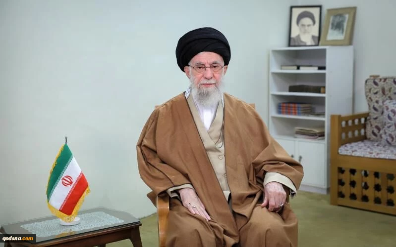 قائد الثورة يسمي العام الايراني الجديد بـ "عام الاستثمار من أجل الانتاج" 2