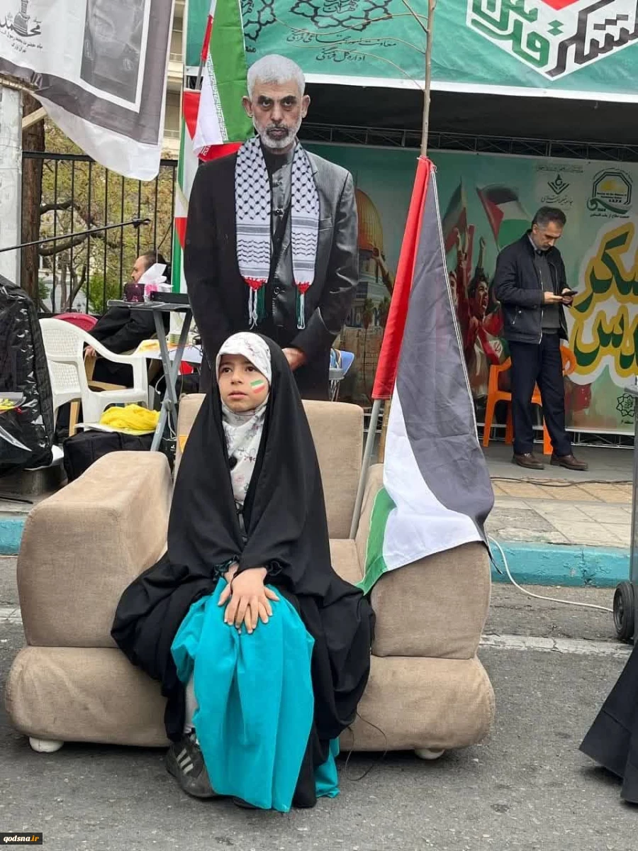 Quds Day rallies in Tehran 18