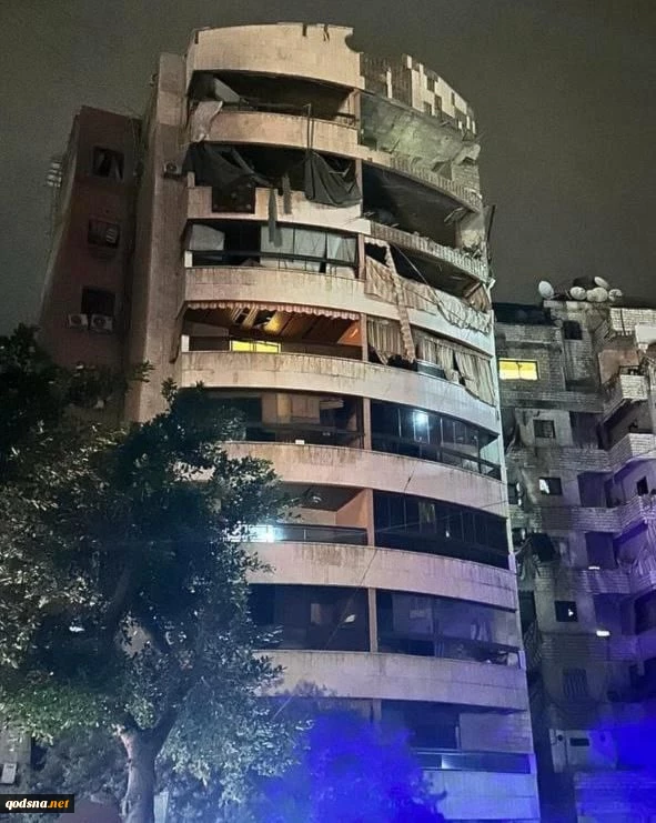 لبنان: شهداء وجرحى في عدوان إسرائيلي على الضاحية الجنوبية

عدد من الشهداء والجرحى في استهداف الاحتلال الإسرائيلي مبنى سكنياً في الضاحية الجنوبية لبيروت فجر اليوم. 2
