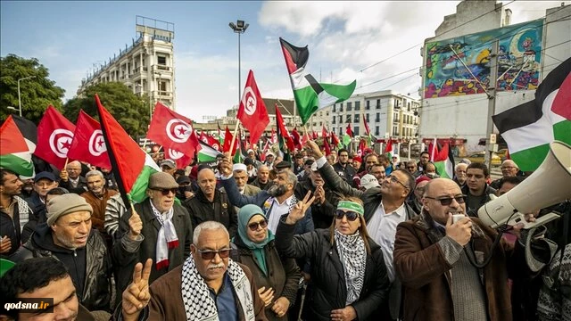 تجمع مقابل سفارت آمریکا در تونس در همبستگی با غزه 2