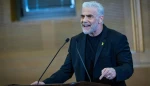 لاپید: «قطرگیت» دلیل اصلی برکناری رئیس شاباک است 2
