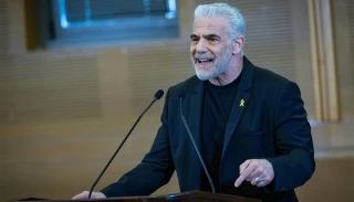 لاپید: «قطرگیت» دلیل اصلی برکناری رئیس شاباک است