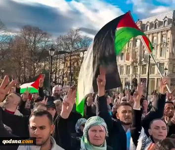 تظاهرات گسترده در پایتخت نروژ در حمایت از غزه با شعار «فلسطین از نهر تا بحر» 3