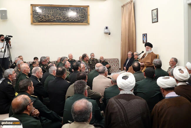 رهبر انقلاب در دیدار فرماندهان عالی نیروهای مسلح: موجودیت اسلامی و مستقل نظام اسلامی، عامل برانگیختن دشمنی‌ها با آن/ علت عصبانیت بدخواهان و جنجال‌های رسانه‌ای آنها پیشرفت های روزافزون ایران است
 2