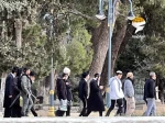 بیش از 1000 شهرک نشین صهیونیست امروز سه شنبه در سومین روز عید پسح به مسجدالاقصی تعرض کردند
 2