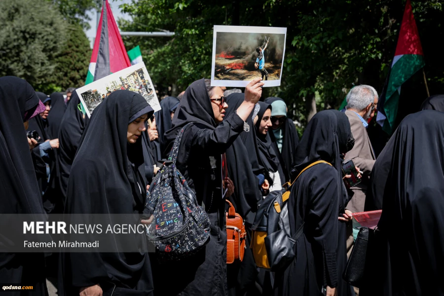 طلاب جامعة طهران يتظاهرون دعماً لشعب غزة المظلوم 6