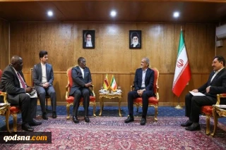 خلال لقائه نائب رئيس جمهورية زيمبابوي

الرئيس الايراني: استمرار جرائم الكيان الصهيوني يتطلب تحركا موحدا من الدول الإسلامية وغير الإسلامية