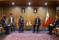 خلال لقائه نائب رئيس جمهورية زيمبابوي

الرئيس الايراني: استمرار جرائم الكيان الصهيوني يتطلب تحركا موحدا من الدول الإسلامية وغير الإسلامية