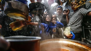 رئيس المخابرات المصري يلتقي ديرمر بالقاهرة لبحث تصور حماس بشأن وقف إطلاق النار