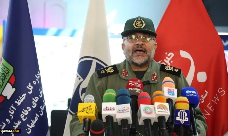 سلیمانی: بسیج توانست مکتب دفاعی انقلاب اسلامی را خلق کند 2