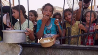 UNICEF: 

Risk of famine, illness, martyr for Gaza children growing each day