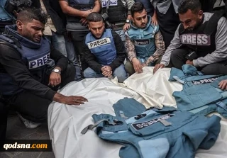 مرکز حمایت از خبرنگاران فلسطین:

 کشتار خبرنگاران در فلسطین با هدف محو روایت فلسطینی ادامه دارد | تعدا شهدای خبرنگار به 249 نفر رسید