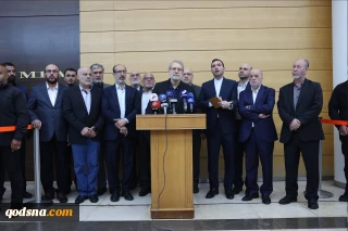 در بدو ورود به لبنان

لاریجانی: مقاومت مایه افتخار همه جهان اسلام است/ به آینده منطقه امیدواریم