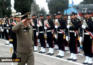 بازدید رئیس ستاد کل نیروهای مسلح از یگان‌های دریایی ارتش و سپاه در هرمزگان/ تجلیل سرلشکر موسوی از توان فوق العاده برای درگیری احتمالی با دشمن
