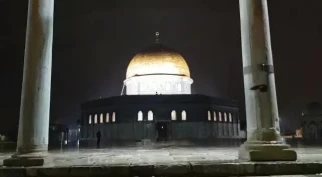 Adzan Isya' di Qubbat al-Sakhra