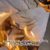 آتش زدن لباس تولید اسرائیل؛ اعتراض متفاوت یک بحرینی به سازش